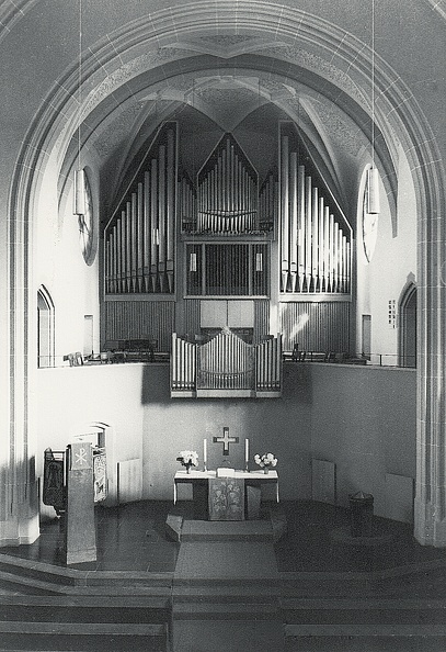 Die Friedenskirche nach erfolgter Renovierung 1964 mit der neuen Orgel von KMD Dr. Erich Hübner
Archiv, Holl Bild0631.jpg