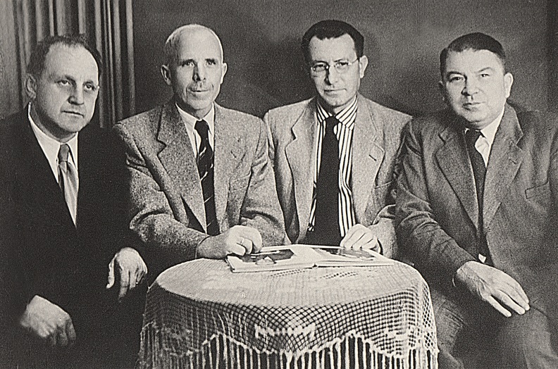 Der erste Vorstand des Stadtteilvereins nach 1949: v.l. Stadtrat Forstmeyer, 2.Vors. - Rektor Kuhn, Schriftf. - Friedrich Jung, Kassenwart - RA Dr. Neureither, 1.Vors. Bild1168.jpg